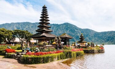Bali Ulun Danu Beratan Temple