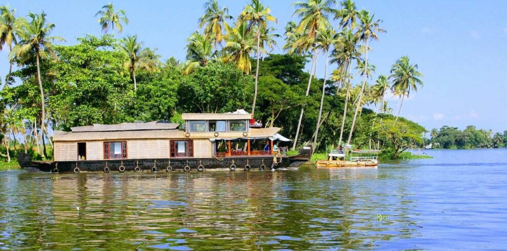 Alleppey Backwaters with houseboat