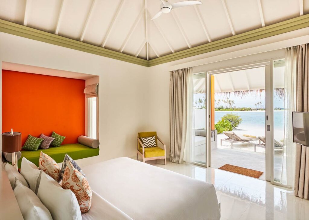 Beach villa Sun Siyam Olhuveli Maldives