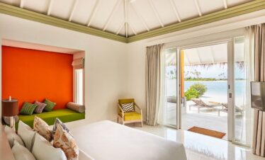Beach villa Sun Siyam Olhuveli Maldives